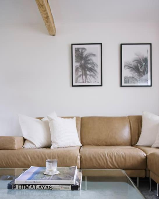 The Palm House Falmouth - Minutes From The Beach! Ngoại thất bức ảnh