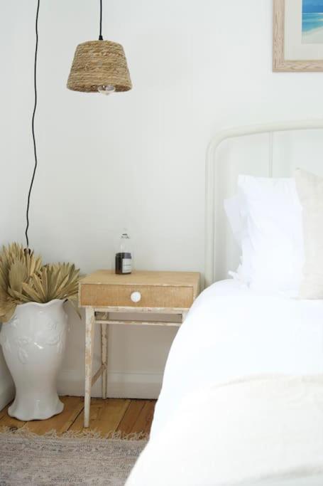 The Palm House Falmouth - Minutes From The Beach! Ngoại thất bức ảnh